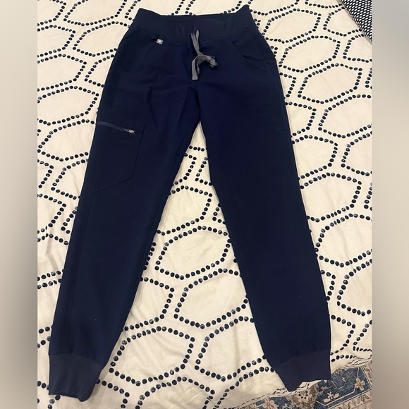 Figs Technical Collection Zamora Joggers in Navy Blue XXS/P - Picture 1 of 4